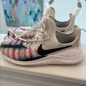 Nike Free White and Black Sneakers Artistic Design